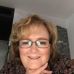 Meet your Posher, Renee